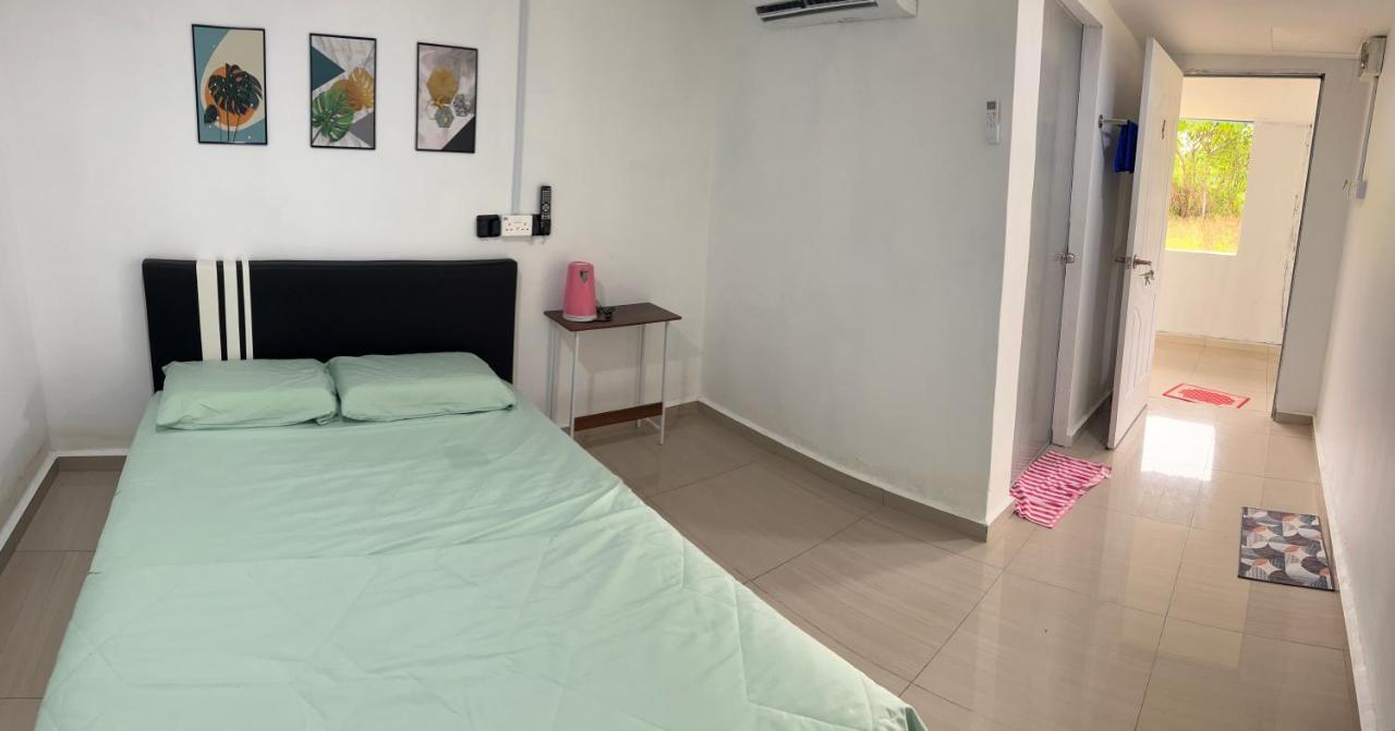 Sungai Endau Bilik Homestay Kuala Rompin Kültér fotó