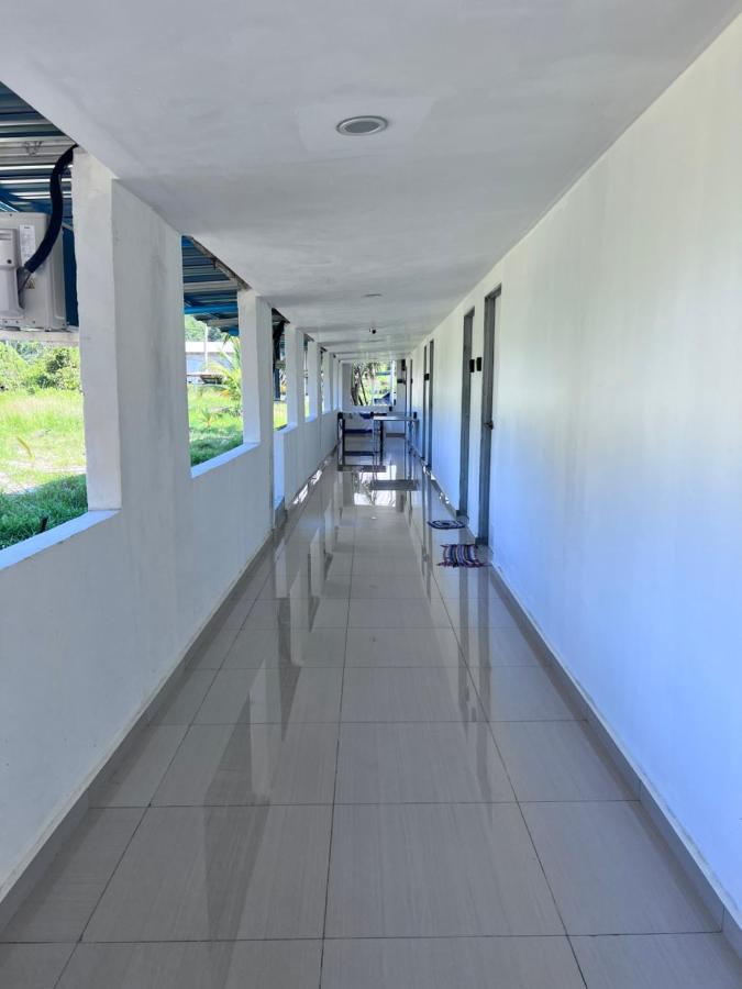 Sungai Endau Bilik Homestay Kuala Rompin Kültér fotó
