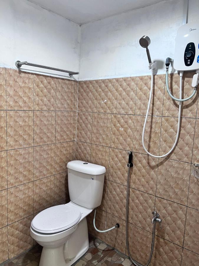 Sungai Endau Bilik Homestay Kuala Rompin Kültér fotó